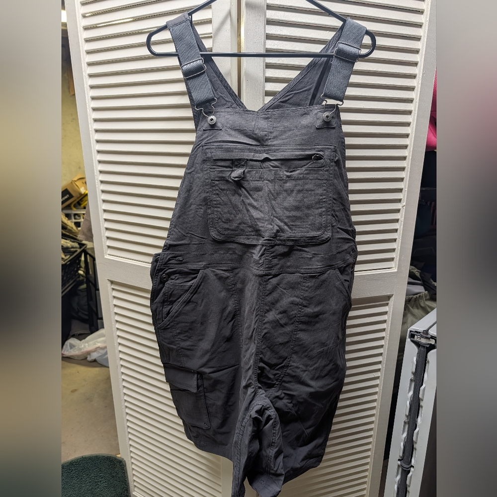 Duluth Trading Co Black/Charcoal Utility Overalls Shorts
